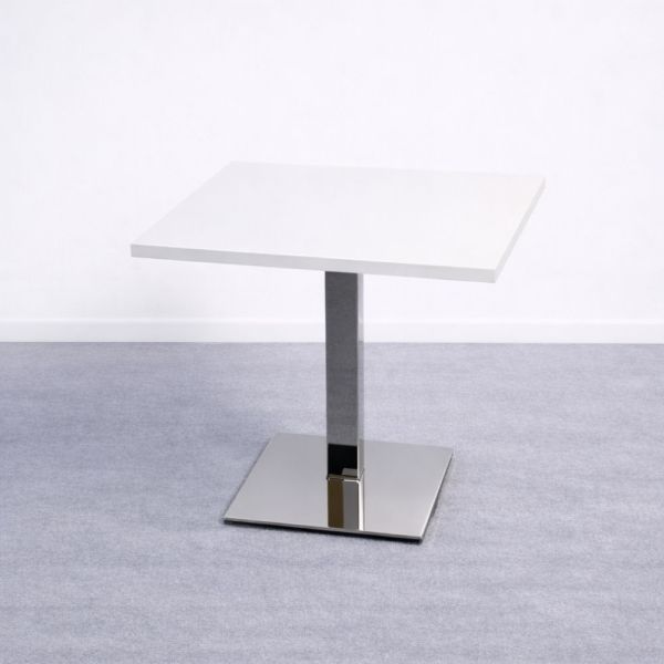 Pöytä 80 × 80 cm – valkoinen kansi, kromijalka